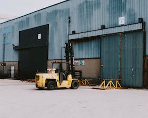 Read more about the article İstif Makineleri Nedir? İstif Makineleri Hakkında Her Şey!